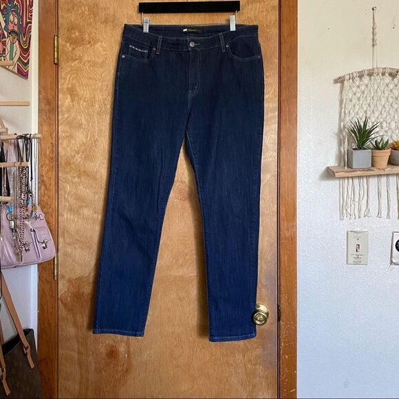 🍄 Levi’s Dark Blue Mid Rise Skinny Jeans - Picture 2 of 7